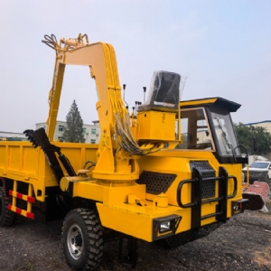 隨車挖運輸車廠家