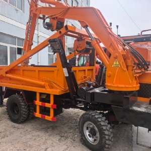 隨車挖運輸車定制